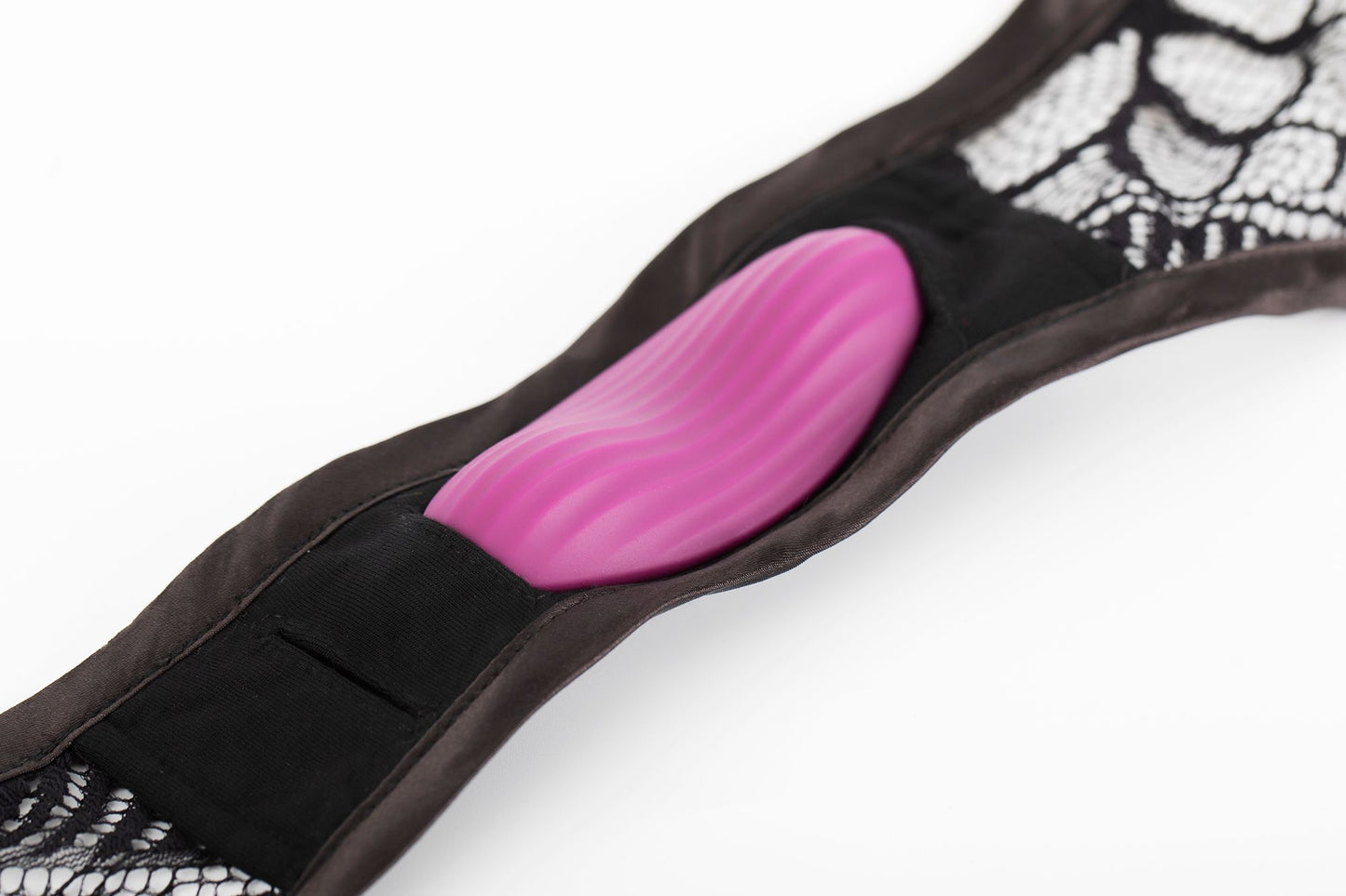 Svakom-Eden-App-Controlled-Clitoral-Stimulator|Back|"wireless charging port and control buttons - back view"