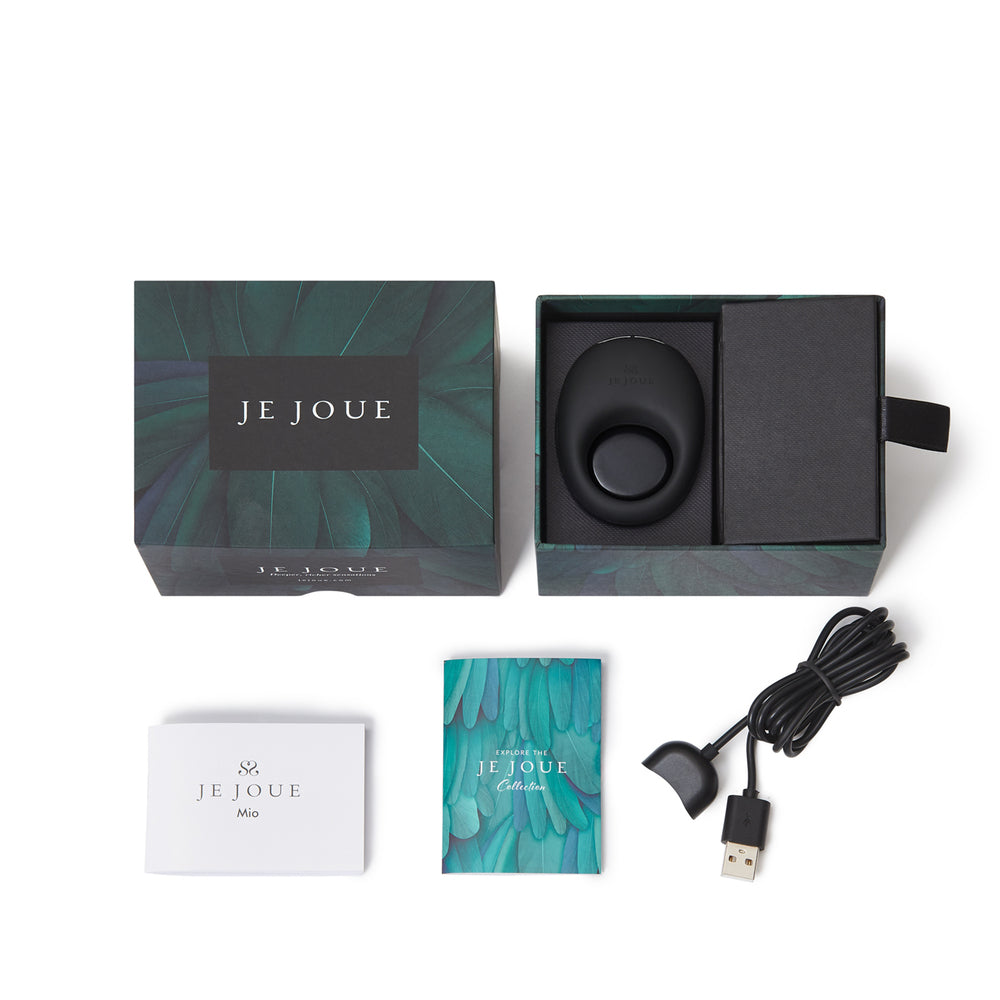 Je Joue Mio Rechargeable Cock Ring Black|Detail View|"surface detail - detail view"