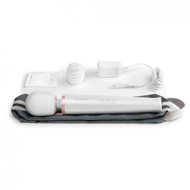 Le Wand Rechargeable White Massager|Package|"white rechargeable wand massager - package view"