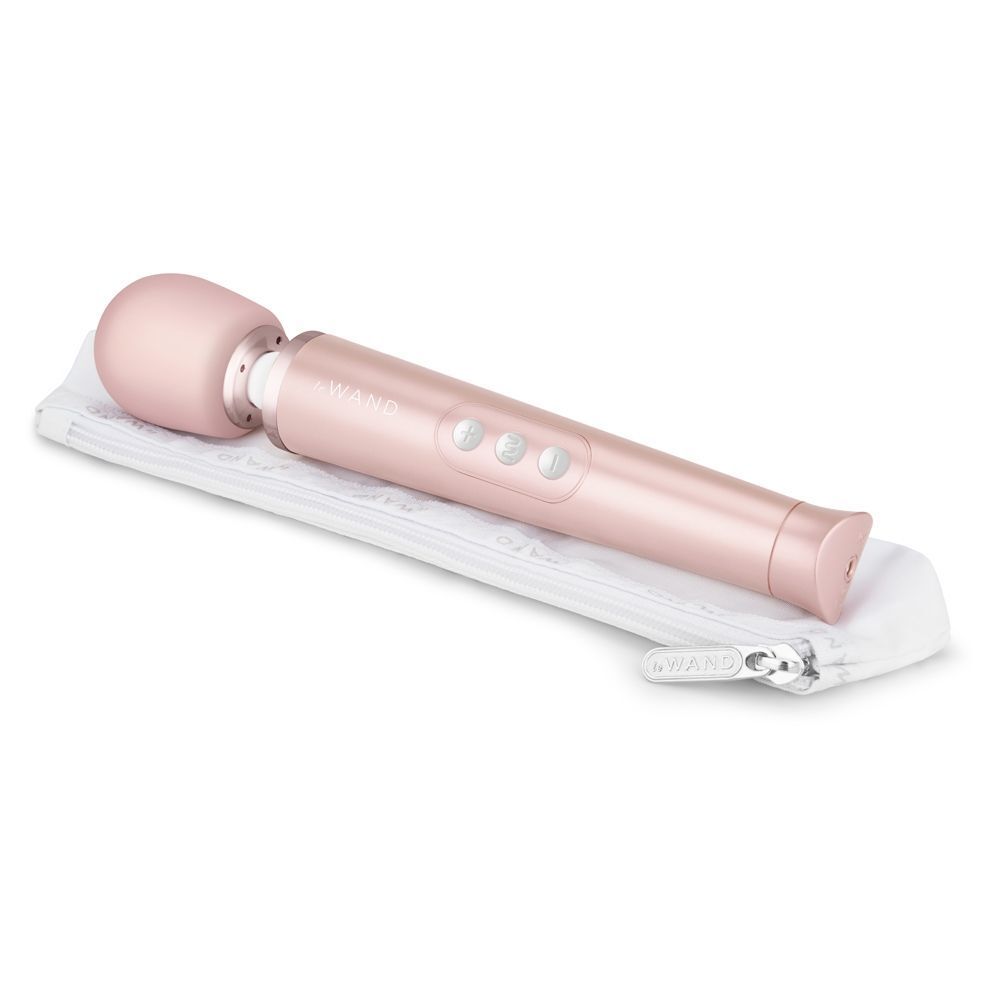 Le Wand Petite Gold Travel Rechargeable Wand | Package | "complete travel kit - package view"