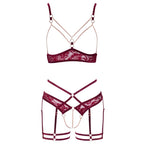 Abierta Fina Open Red Lace Set | Detail View | "Red lace two-piece - lace detail"