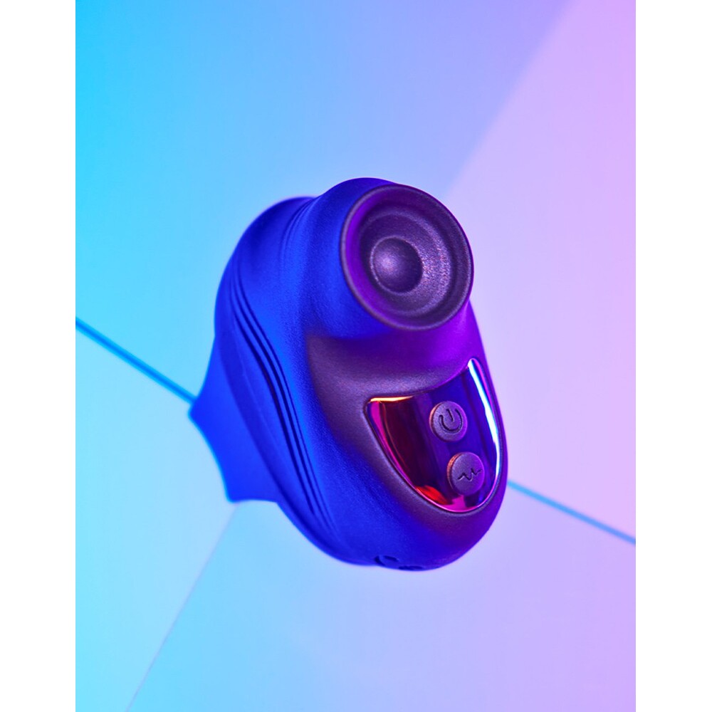 Love To Love Kisscool Finger Clitoral Vibe | Feature View | "Discreet finger vibrator - size reference"