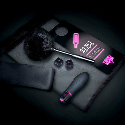 Sex Room Vibe Kit|Detail View|"vibrator kit set - detail view"