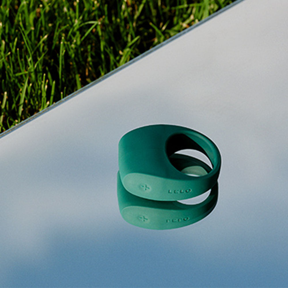 Lelo Tor 2 Couples Ring Green|Detail View|"surface detail - detail view"